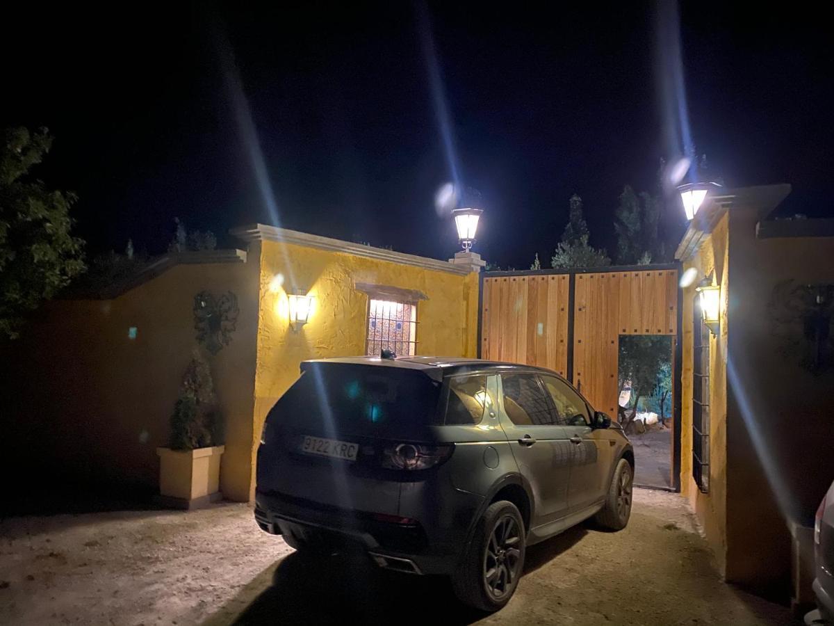 Cortijo Bustamante Guest House Baza Bagian luar foto