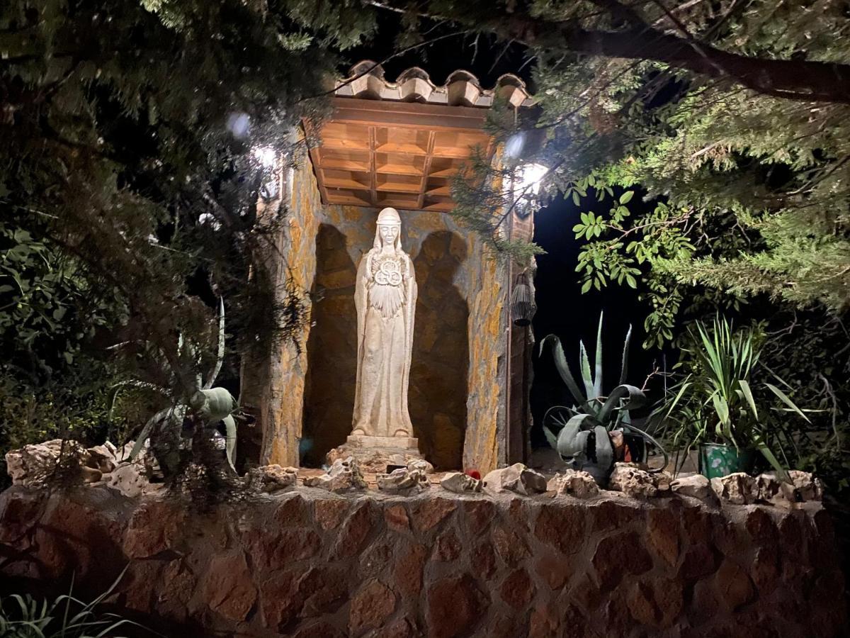 Cortijo Bustamante Guest House Baza Bagian luar foto