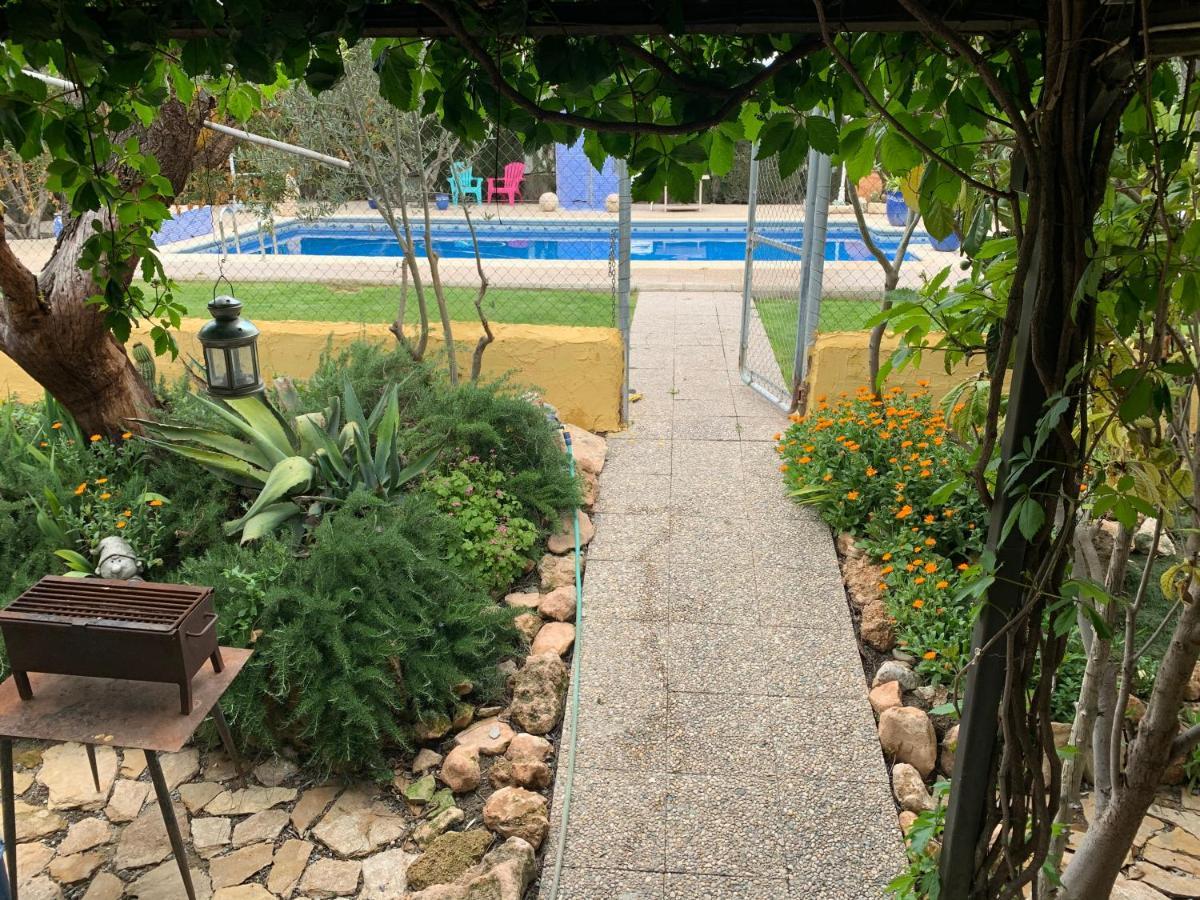 Cortijo Bustamante Guest House Baza Bagian luar foto