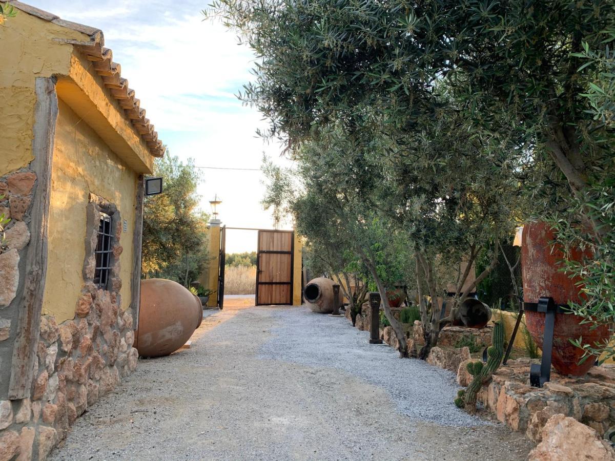 Cortijo Bustamante Guest House Baza Bagian luar foto