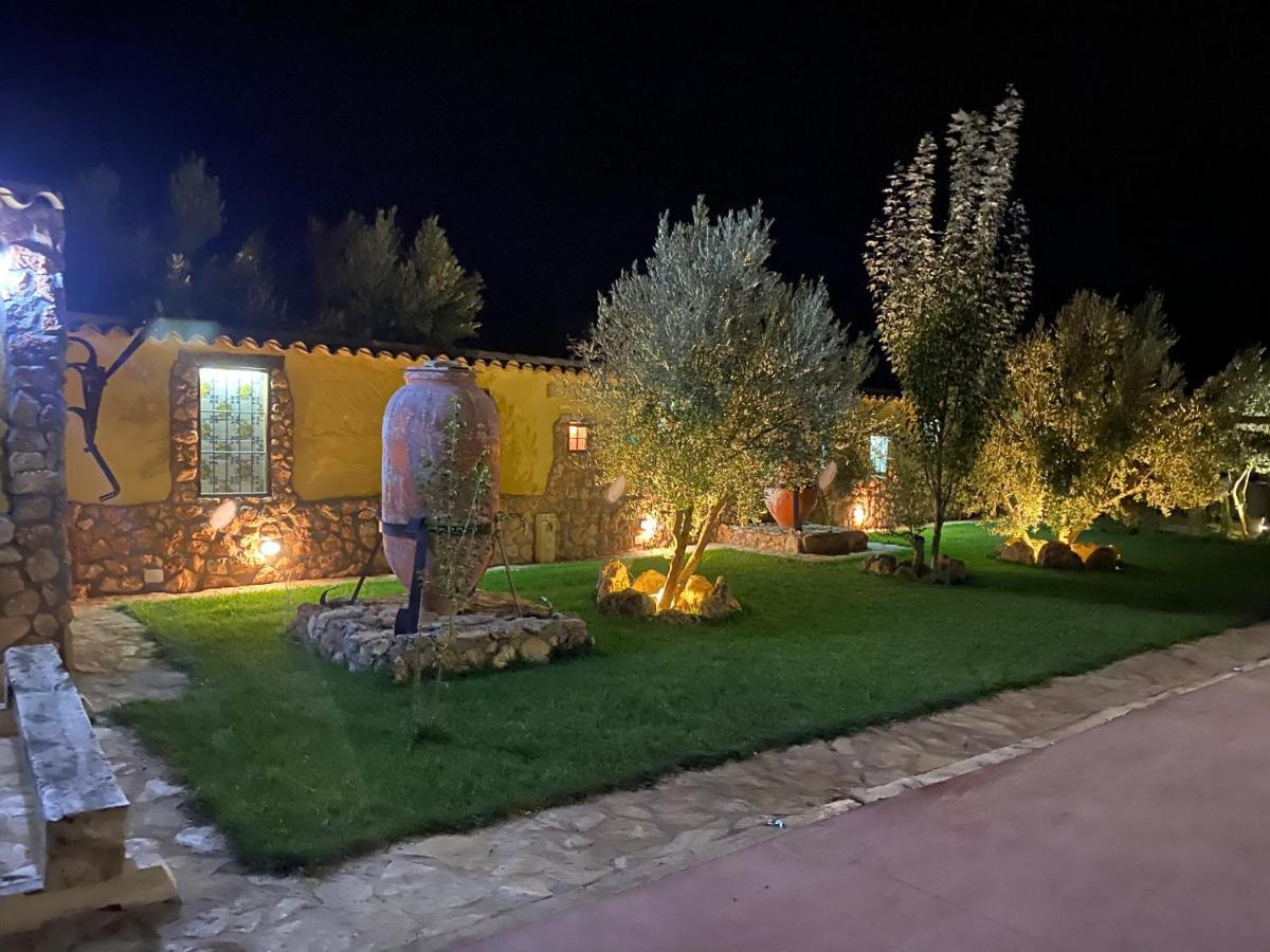 Cortijo Bustamante Guest House Baza Bagian luar foto