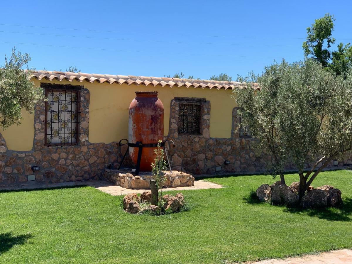 Cortijo Bustamante Guest House Baza Bagian luar foto