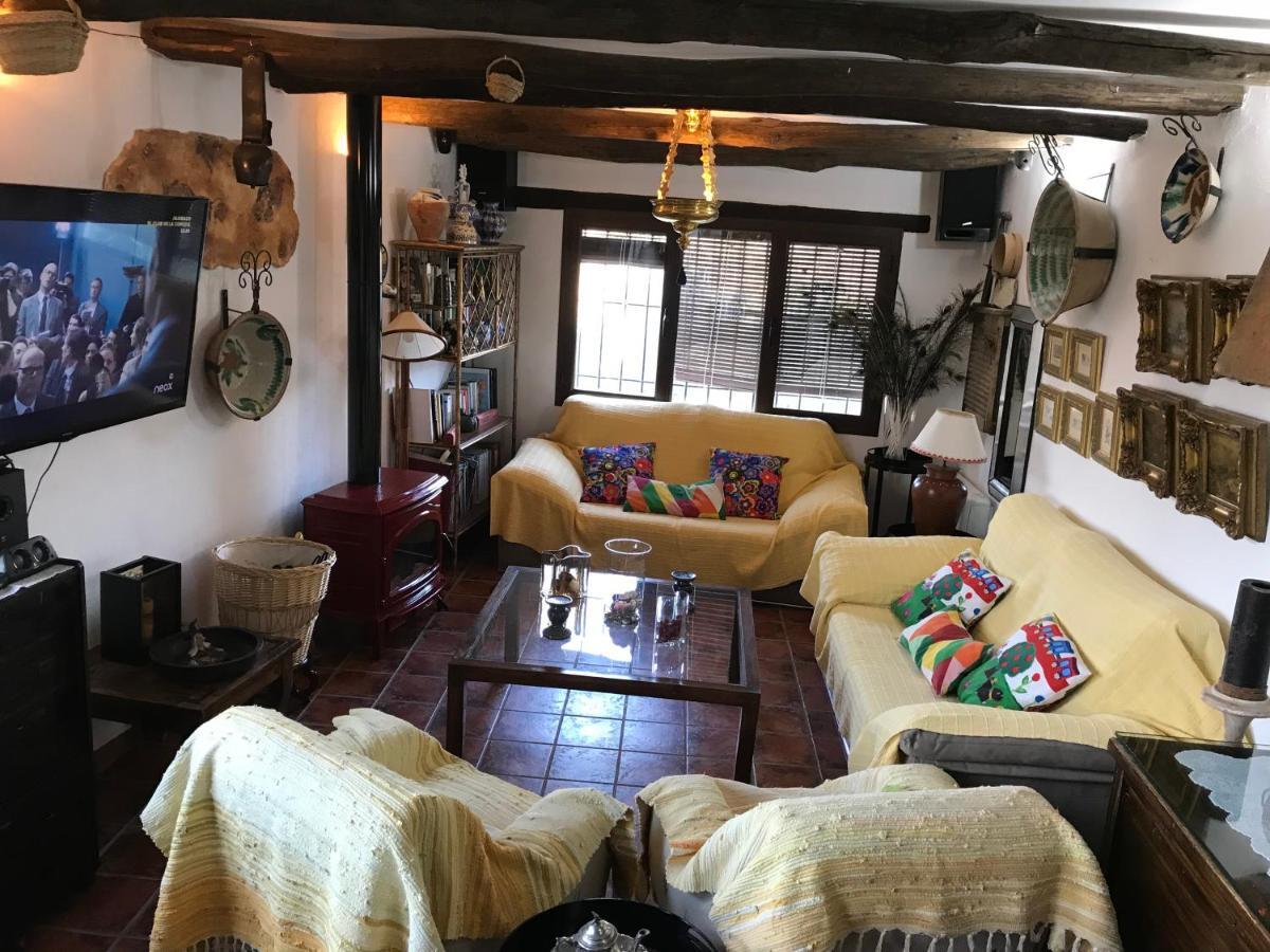 Cortijo Bustamante Guest House Baza Bagian luar foto